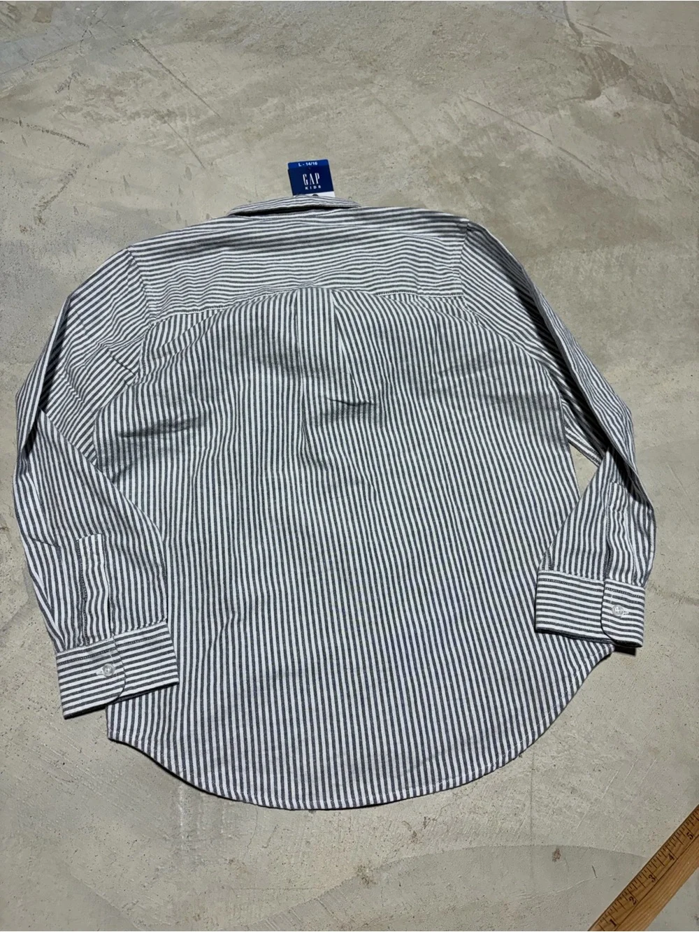 GAP kids NWT Blue and White Striped Button-Down OXFORD Shirt L 14/16